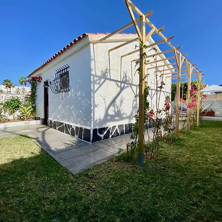 Casita Blanca Near Yumbo